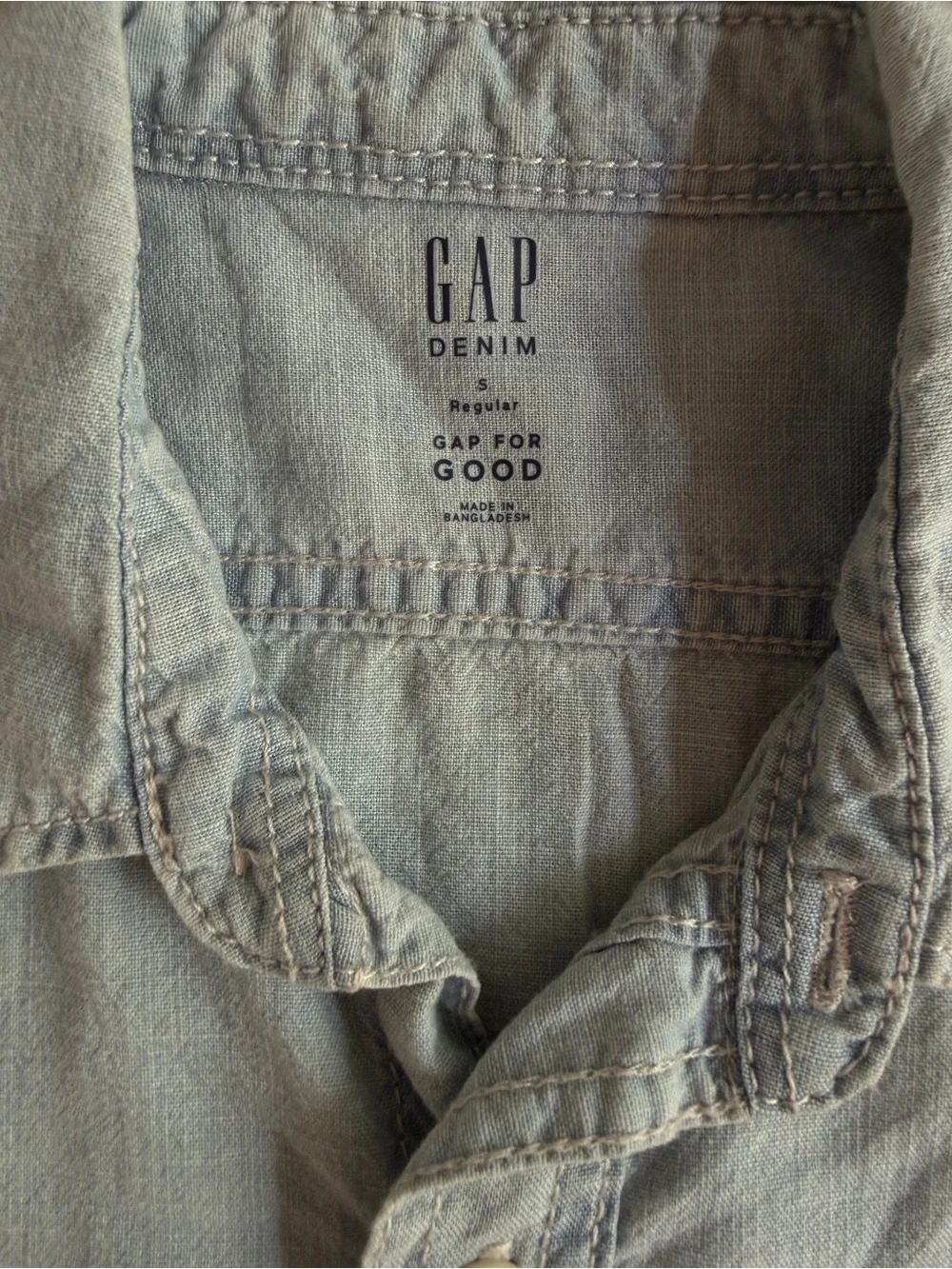 Gap Kids Boys Denim Chambray Button Down Shirt S 6-7 NWT Blue Short Sleeve
